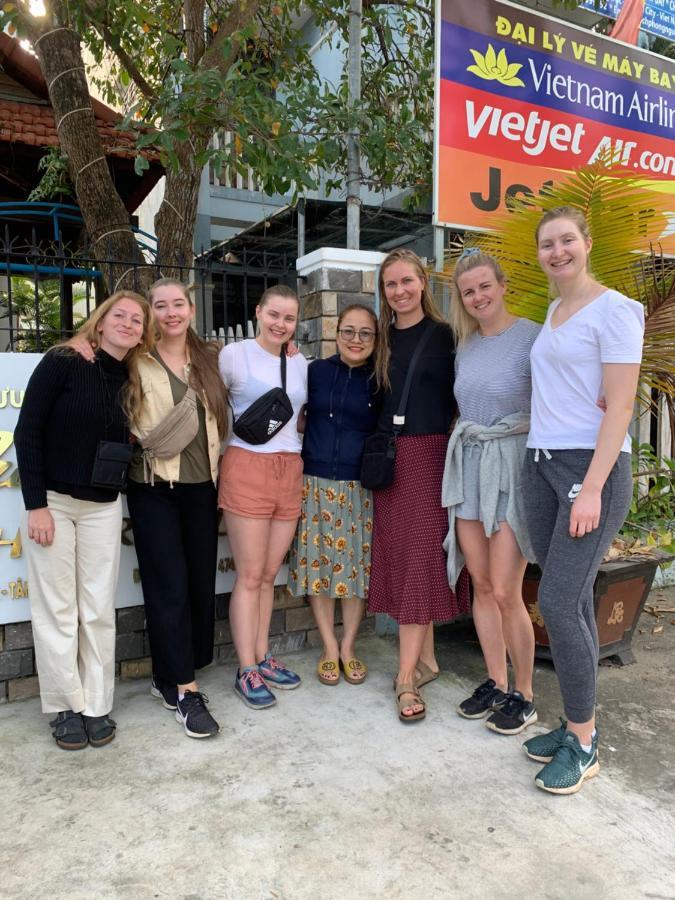 Cheerful Hoi An Hostel Екстер'єр фото