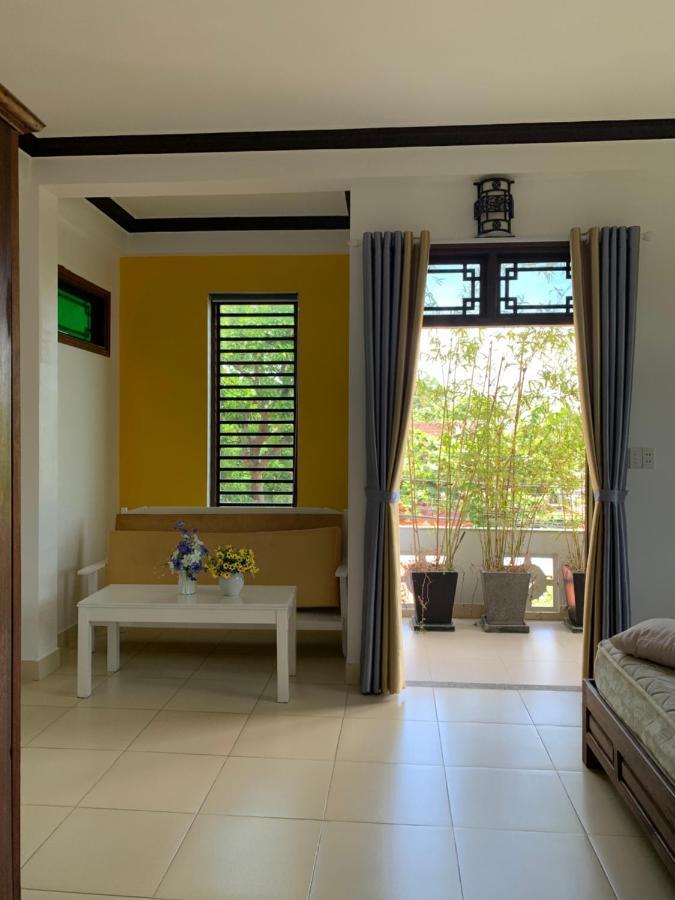 Cheerful Hoi An Hostel Екстер'єр фото