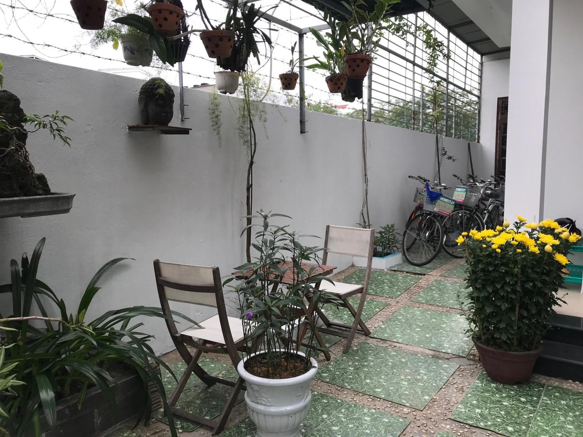 Cheerful Hoi An Hostel Екстер'єр фото