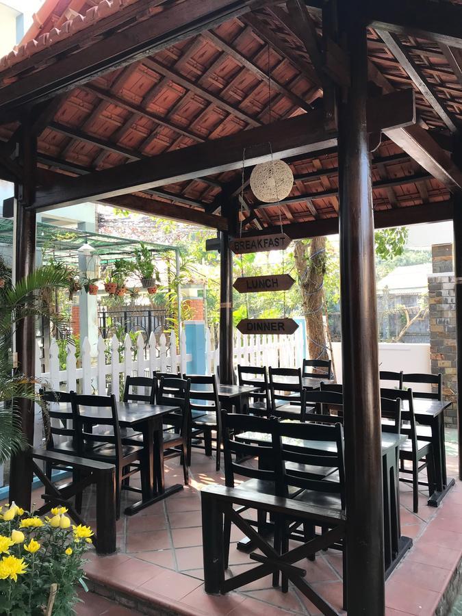 Cheerful Hoi An Hostel Екстер'єр фото